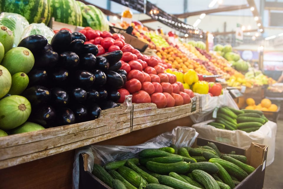 Cutting food waste